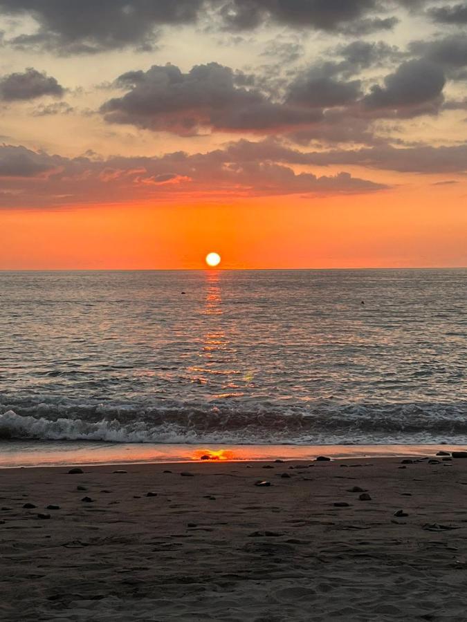 Sunset Appart, T2 Avec Vue Mer Et Plage A 1 Km Ле Карбе Екстериор снимка